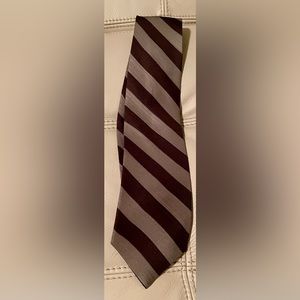 DKNY Classic 100% Silk Tie
